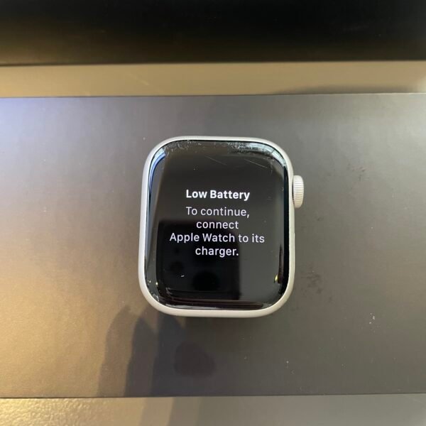 Apple Watch Nike Series 7 - 41mm - Gebraucht